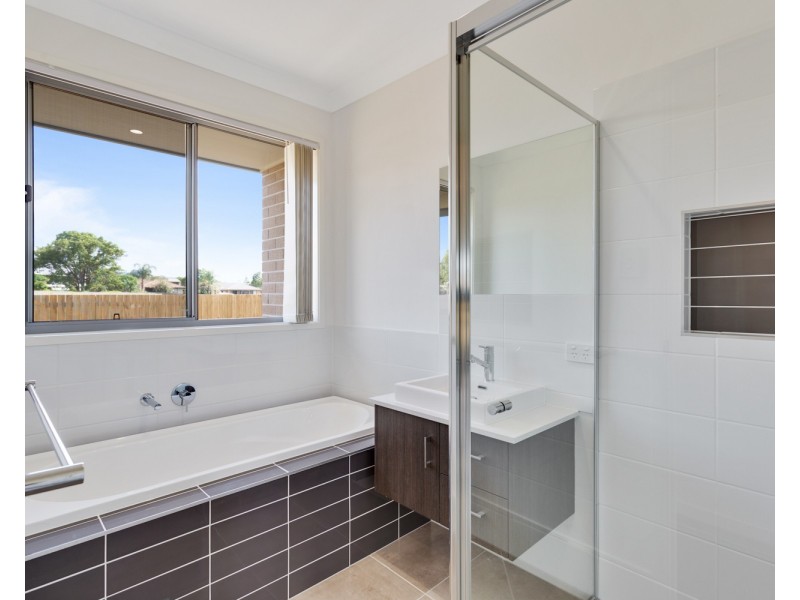 3 Amanda Place, Helidon QLD 4344