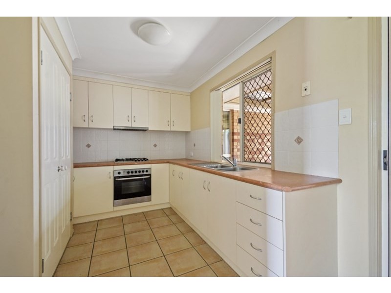 1 Hoepper Street, Kearneys Spring QLD 4350