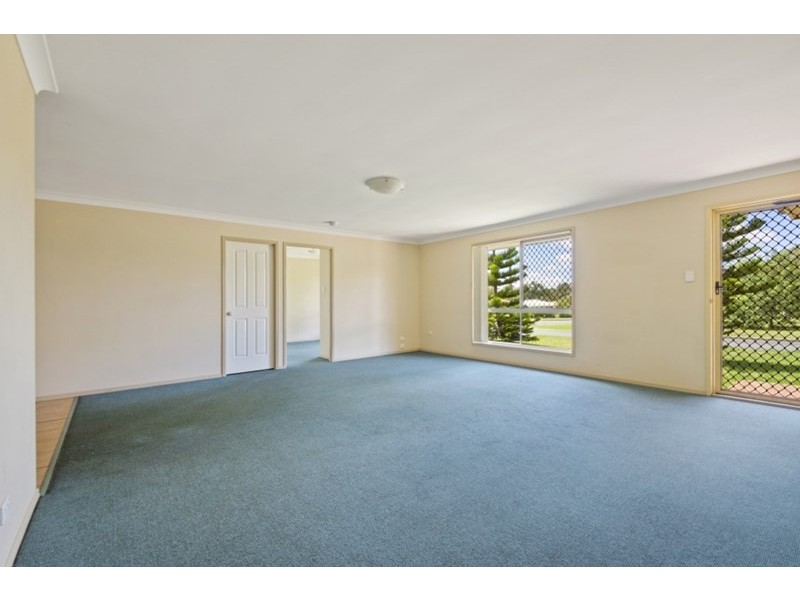1 Hoepper Street, Kearneys Spring QLD 4350