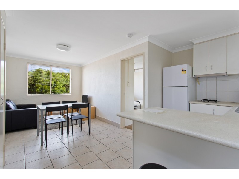 16/9 Uniplaza Court, Kearneys Spring QLD 4350
