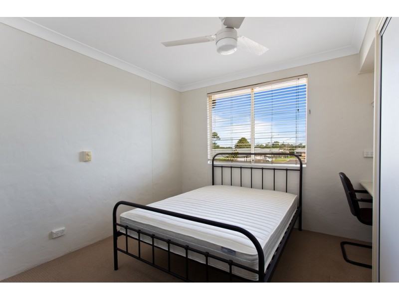 16/9 Uniplaza Court, Kearneys Spring QLD 4350