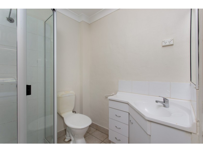 16/9 Uniplaza Court, Kearneys Spring QLD 4350