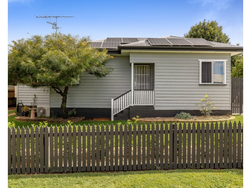 4 Farquharson Street, Harristown QLD 4350