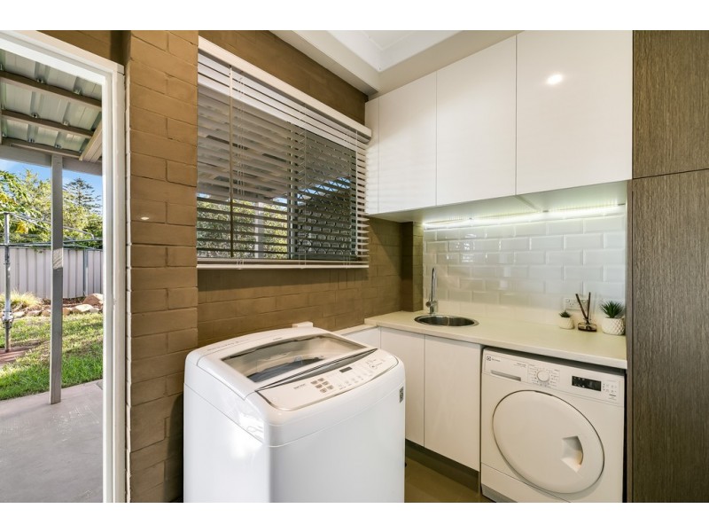 18 Nugent Crescent, Wilsonton QLD 4350