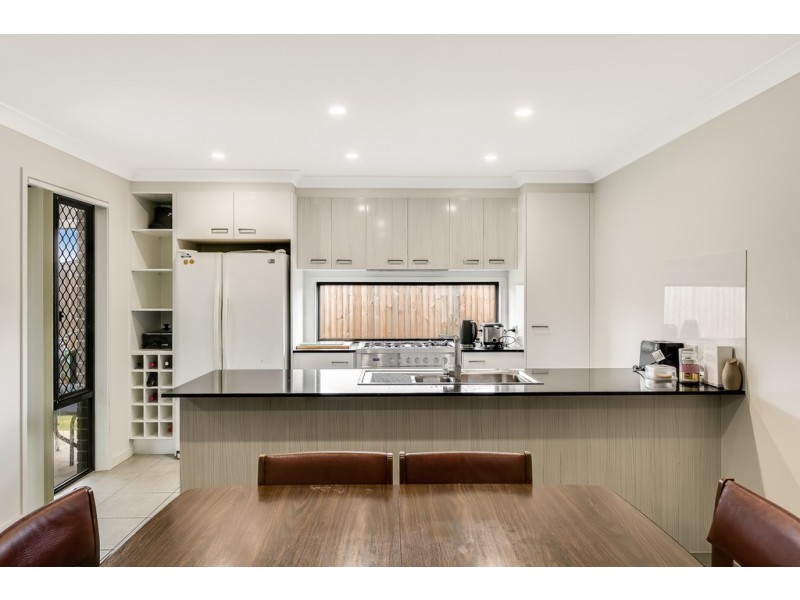 10 Menton Place, Harristown QLD 4350