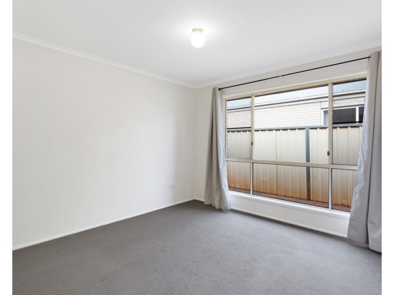 42 Payne Street, Wilsonton QLD 4350