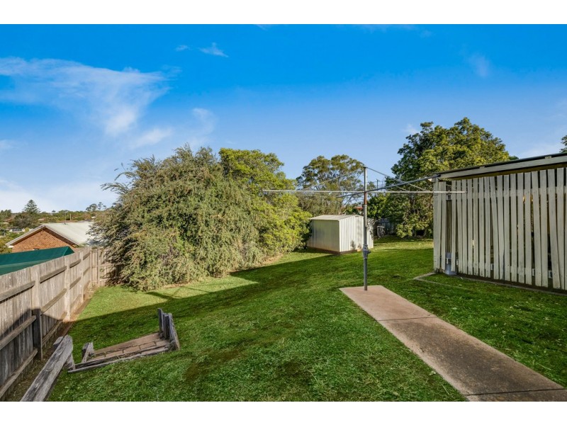 54 Miranda Drive, Wilsonton Heights QLD 4350