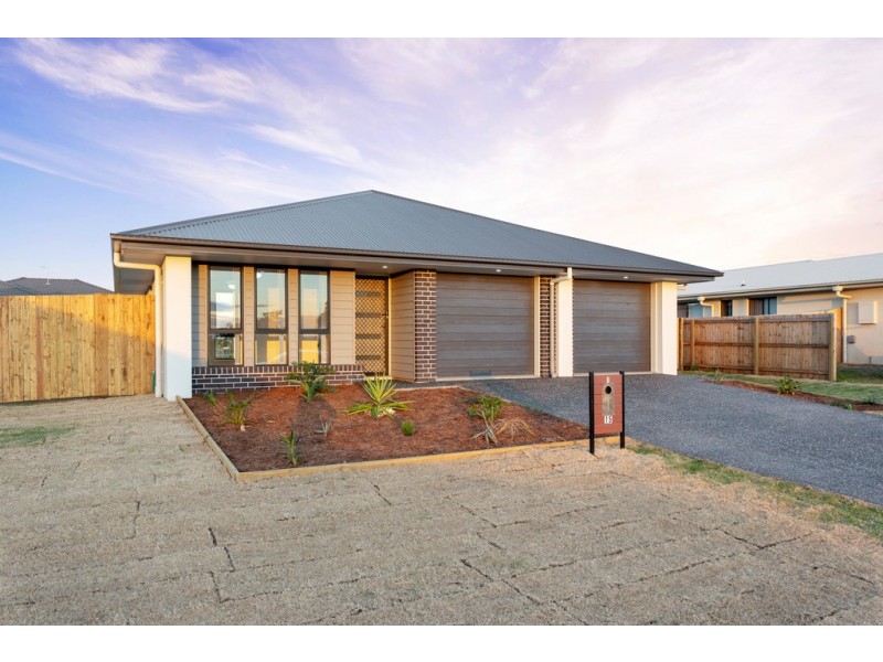 1/15 Myrtleford Crescent, Cambooya QLD 4358