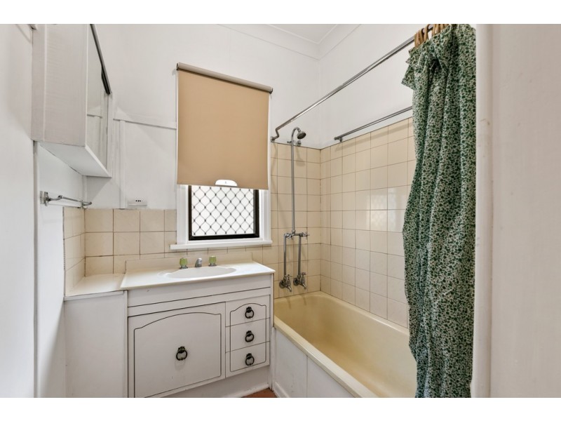 18 Dalmeny Street, Wilsonton QLD 4350