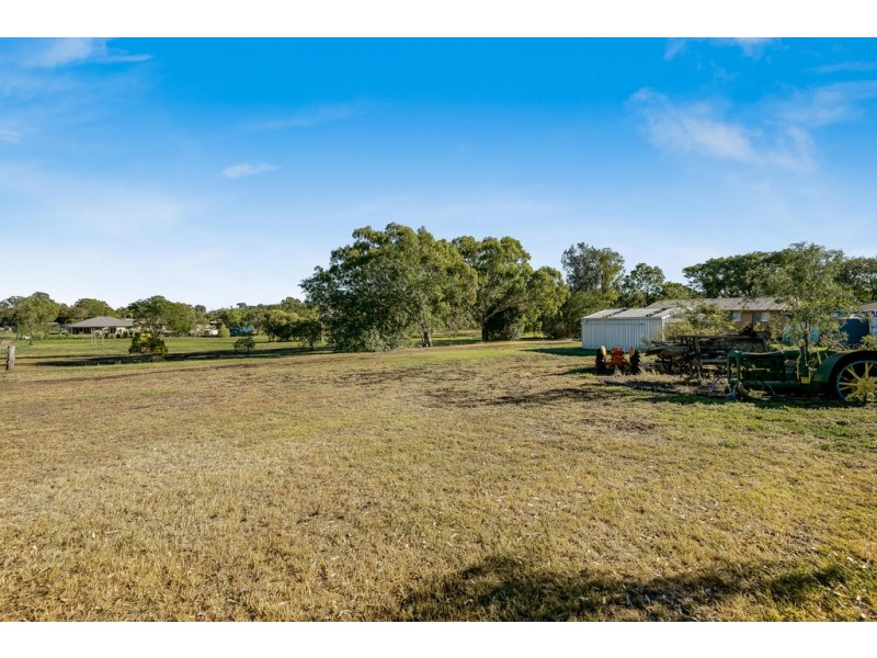 15 Claire-Lee Crescent, Kingsthorpe QLD 4400