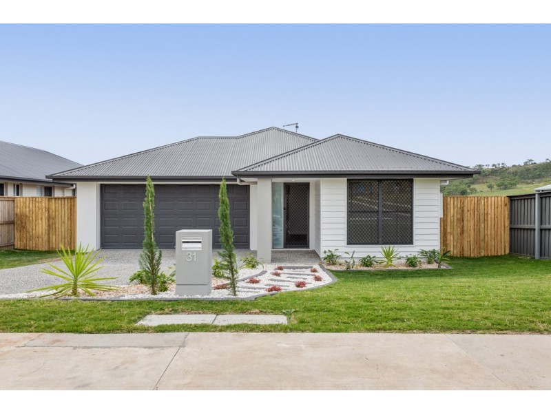 31 Tallowwood Boulevard, Cotswold Hills QLD 4350