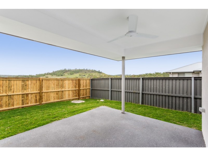 31 Tallowwood Boulevard, Cotswold Hills QLD 4350