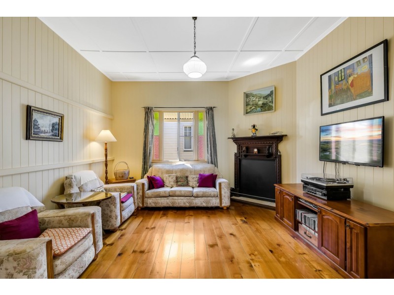 70 Rome Street, Newtown QLD 4350