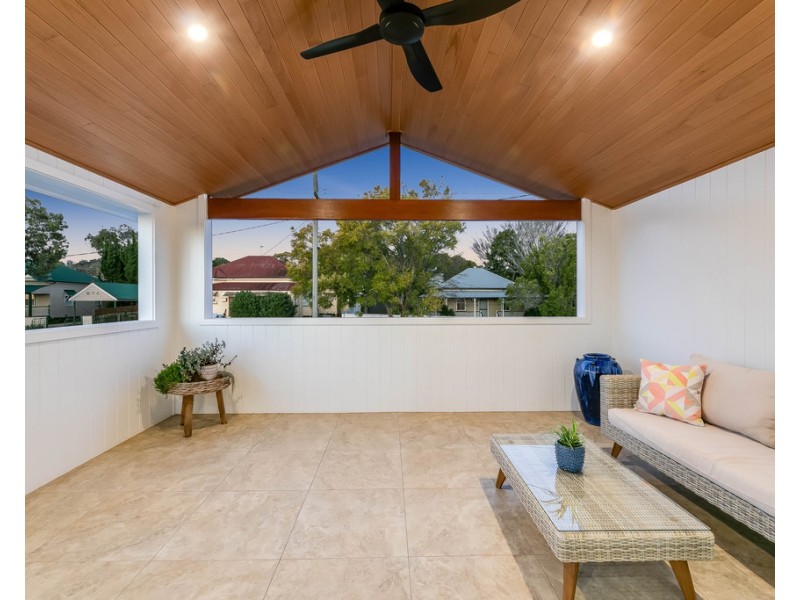 9 Hampshire Street, North Toowoomba QLD 4350