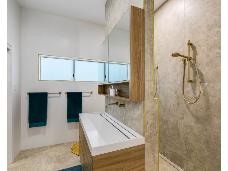 9 Hampshire Street, North Toowoomba QLD 4350