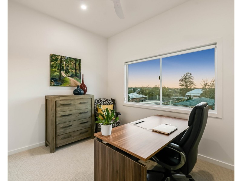 9 Hampshire Street, North Toowoomba QLD 4350