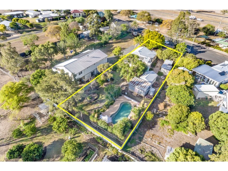 18 Tooth Street, Nobby QLD 4360