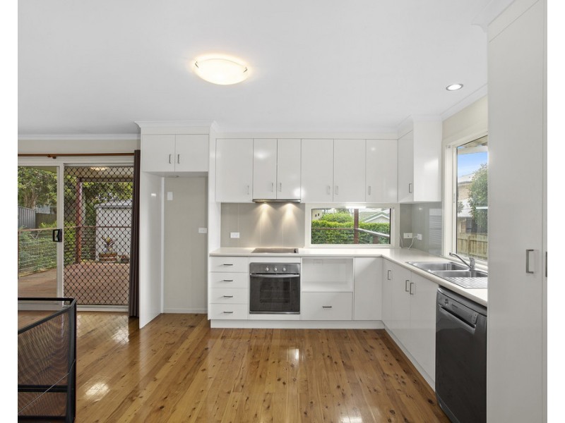 Unit 2/23 Leichhardt Street, Centenary Heights QLD 4350