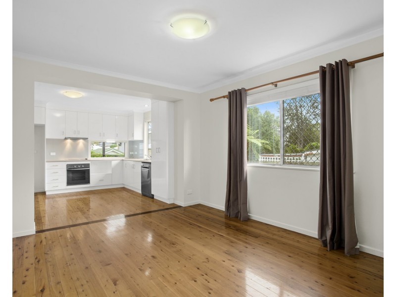 Unit 2/23 Leichhardt Street, Centenary Heights QLD 4350