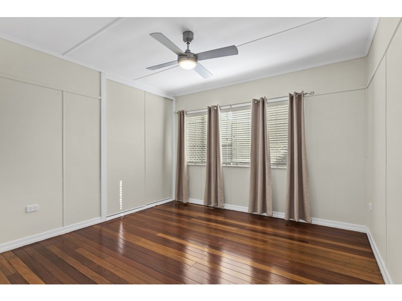 12 Lovett Street, Rangeville QLD 4350