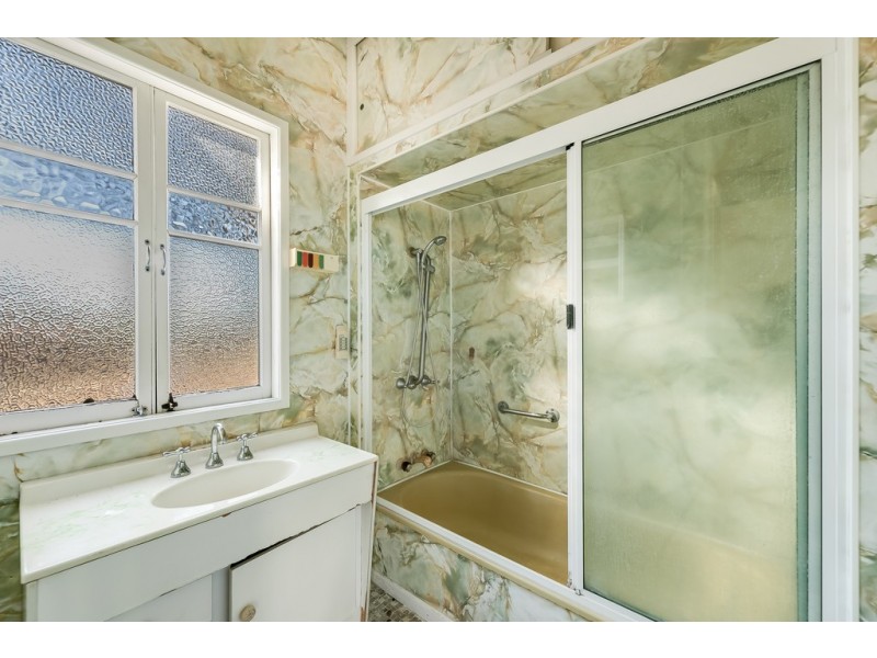 4 Hopkins Street, South Toowoomba QLD 4350