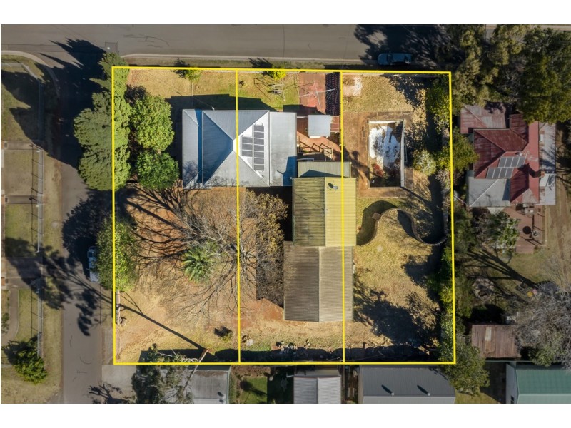 4 Hopkins Street, South Toowoomba QLD 4350