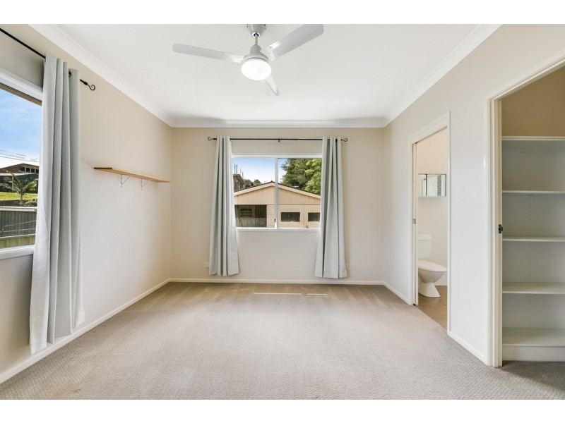 9 Spieker Street, Mount Lofty QLD 4350