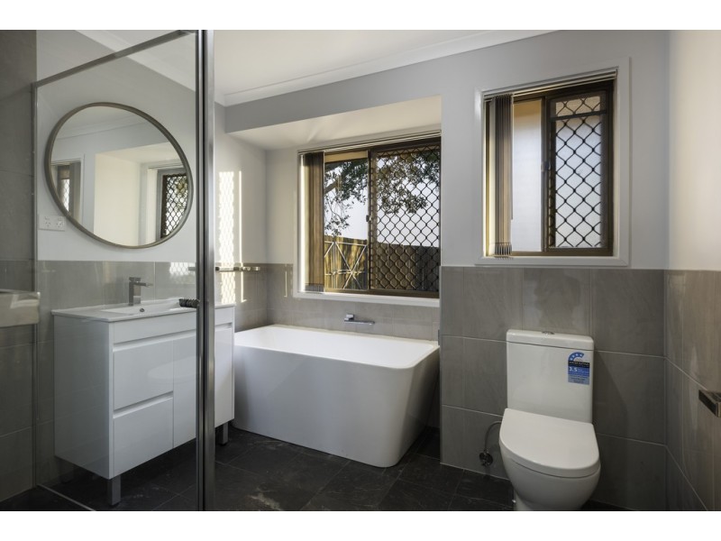 31 Rebwonga Street, Kingsthorpe QLD 4400
