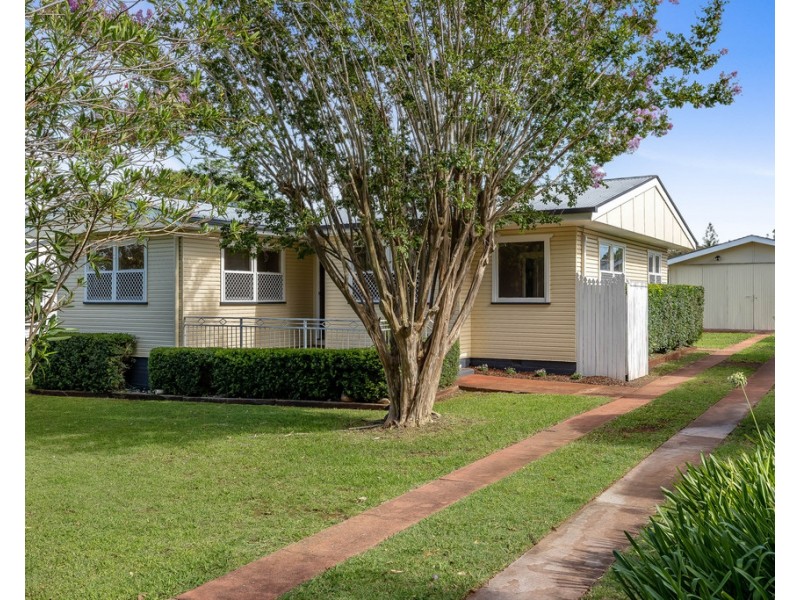 9 Mallon Street, Rangeville QLD 4350