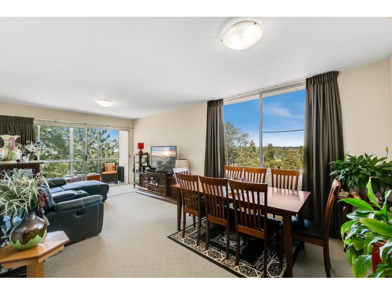 Unit 11/33-35 Tourist Road, East Toowoomba QLD 4350