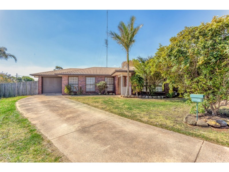 1 Wilga Court, Newtown QLD 4350
