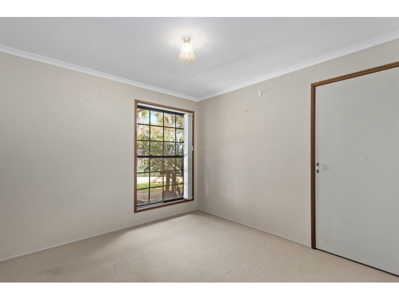 1 Wilga Court, Newtown QLD 4350