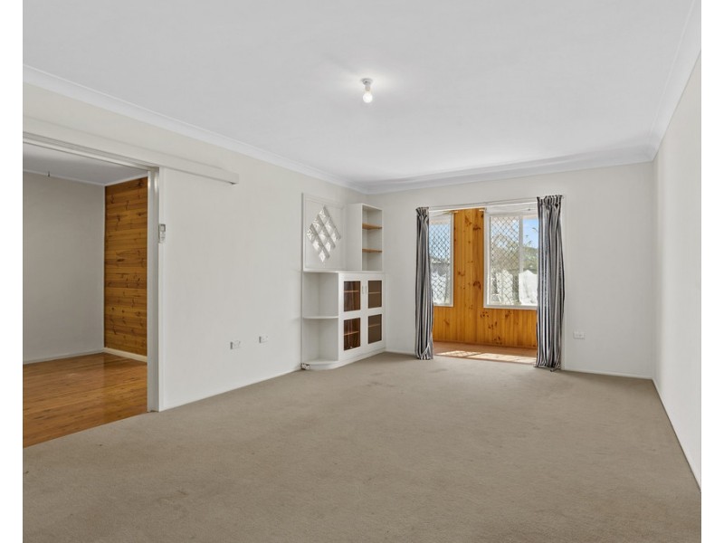 64 Cortess Street, Harristown QLD 4350