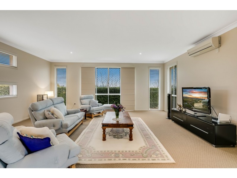 2 Ella Court, Cotswold Hills QLD 4350