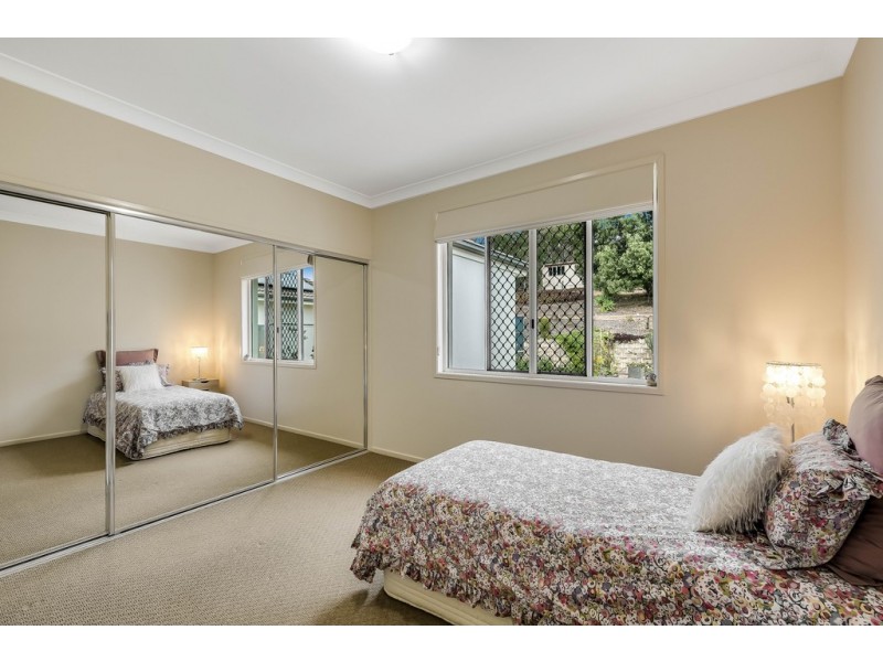 2 Ella Court, Cotswold Hills QLD 4350