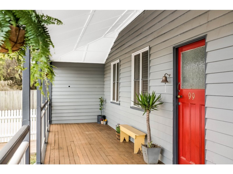 99 Holberton Street, Newtown QLD 4350