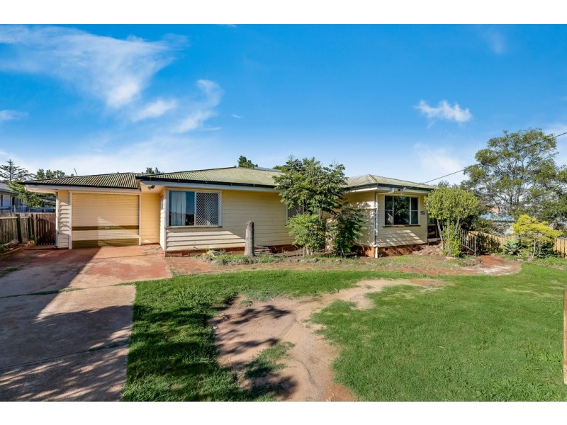 239 North Street, Wilsonton Heights QLD 4350