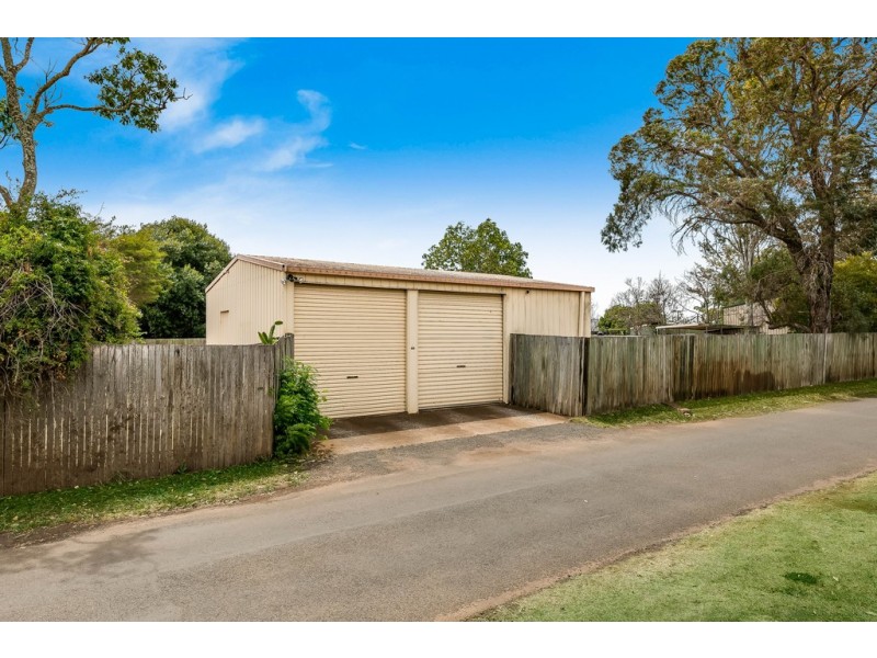 24 Ellis Street, Wilsonton QLD 4350