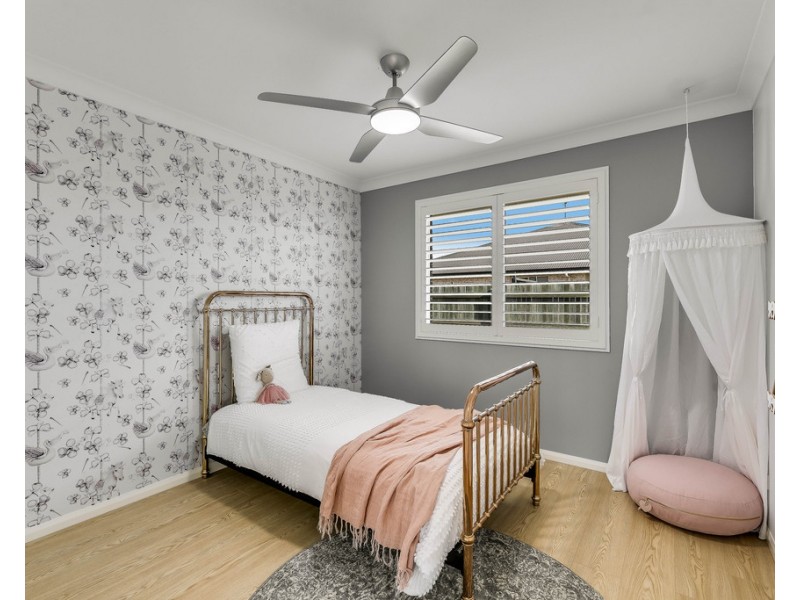 17 Kennard Street, Westbrook QLD 4350