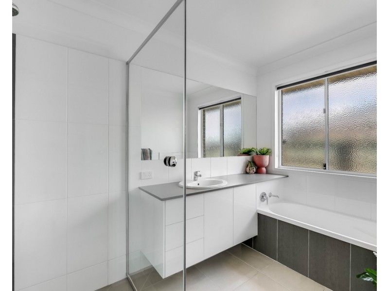 17 Kennard Street, Westbrook QLD 4350