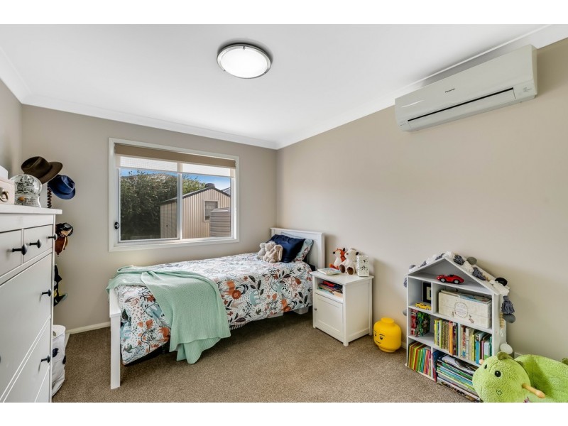 26 Gwenda Drive, Westbrook QLD 4350