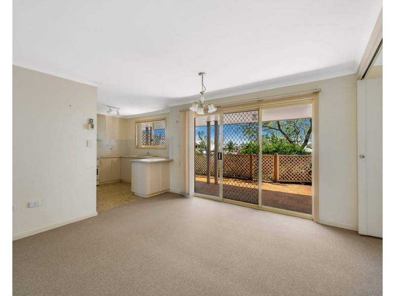 Villa 3 Glenfield Court, Middle Ridge QLD 4350