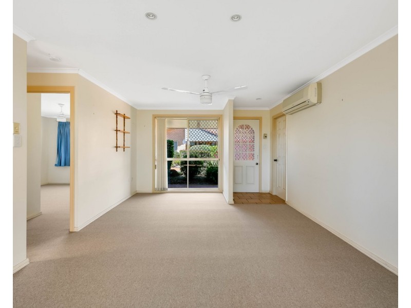 Villa 3 Glenfield Court, Middle Ridge QLD 4350