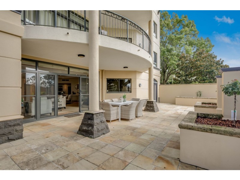 Apartment 102 The Grosvenor (Cnr Tourist Rd and Herries St), East Toowoomba QLD 4350