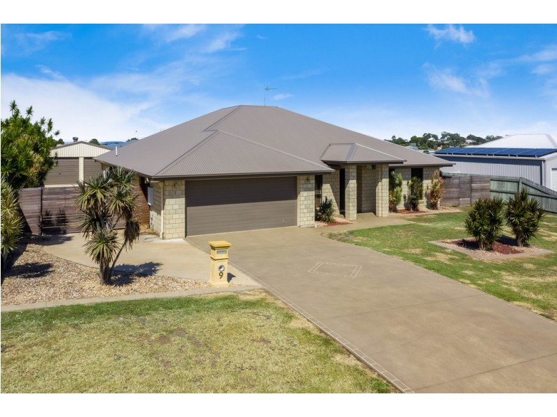 9 Pelling Court, Westbrook QLD 4350