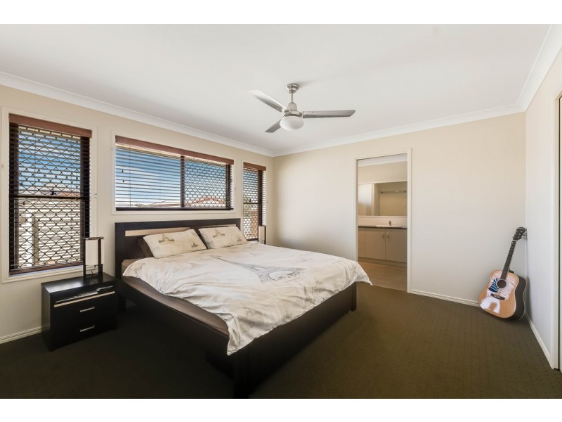 9 Pelling Court, Westbrook QLD 4350