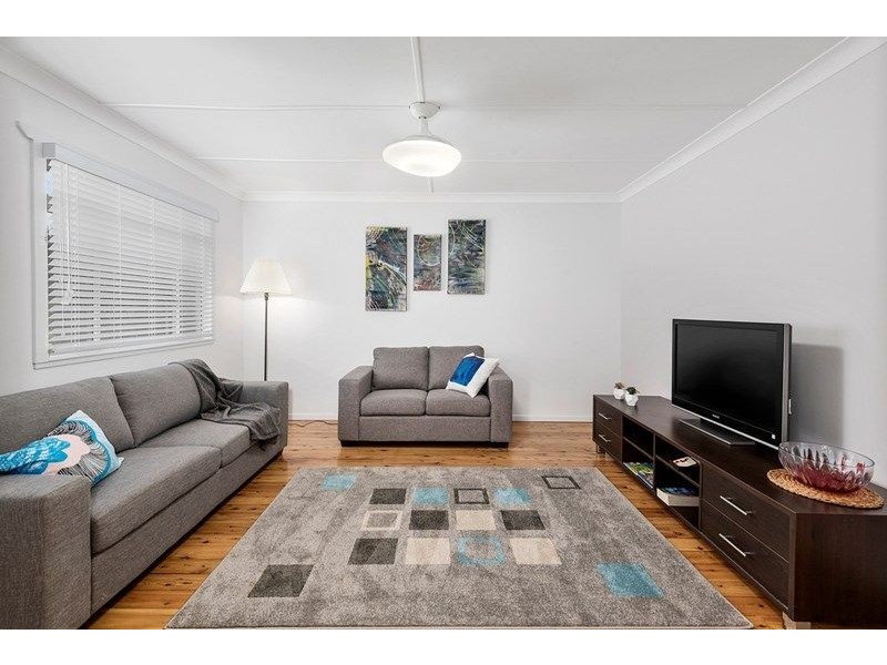 11 Talbot Street, Harristown QLD 4350