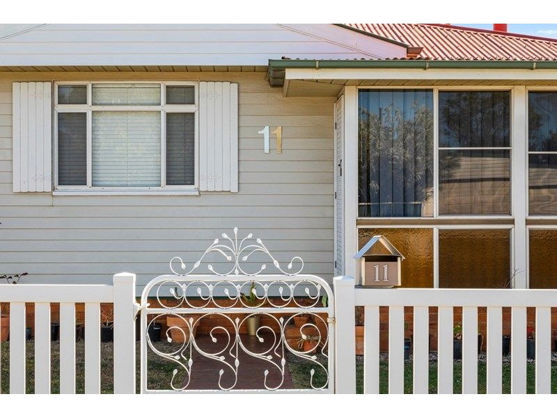 11 Talbot Street, Harristown QLD 4350