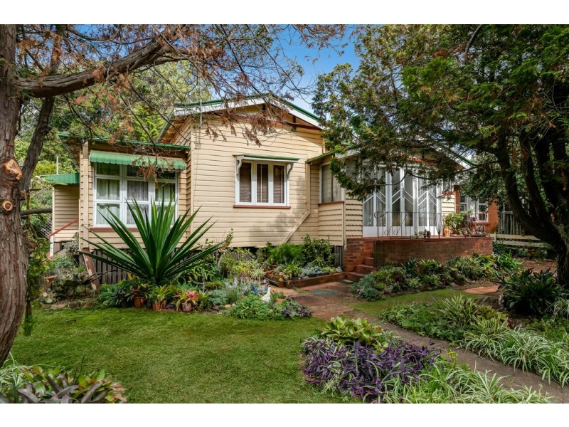 112 Taylor Street, Newtown QLD 4350