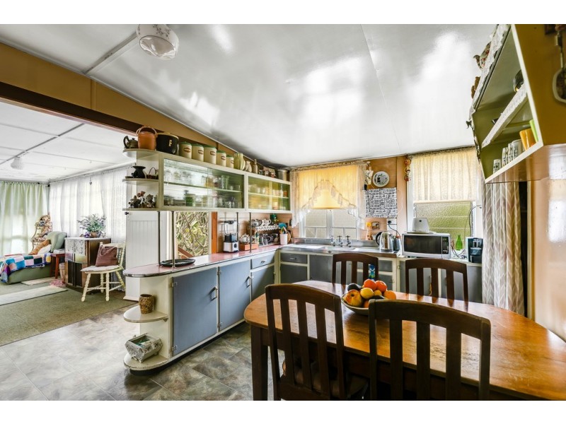 112 Taylor Street, Newtown QLD 4350